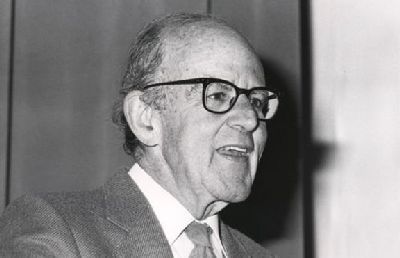 Перуц Макс(1914-2002) - Избретатель